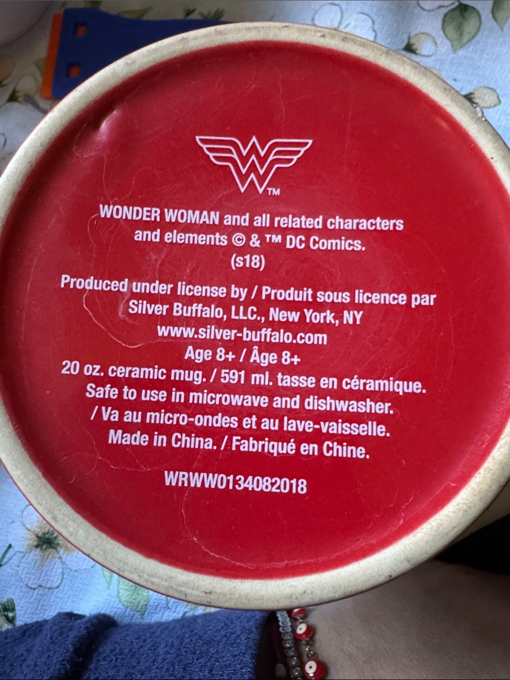 Wonder Woman NEW Ceramic Coffee Mug - Red and Yellow - Picture 4 of 4